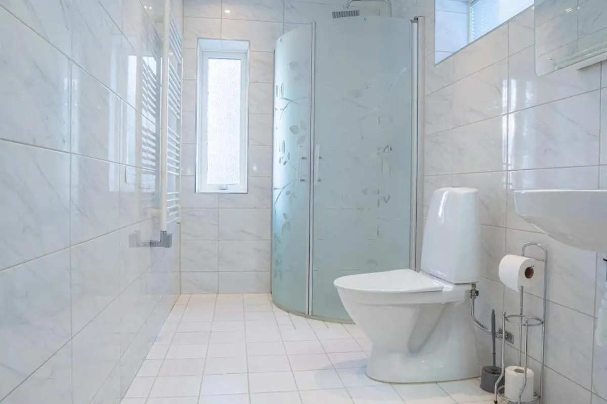 Family Friendly Villa - 6 Bedrooms ストックホルム
